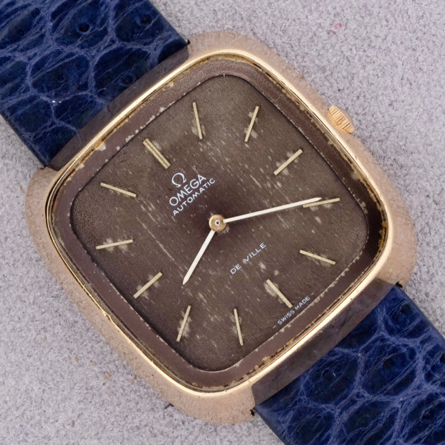 Vintage Swiss 1974 Omega Deville Automatic TV Case Ref. 151.0044 with blue leather strap